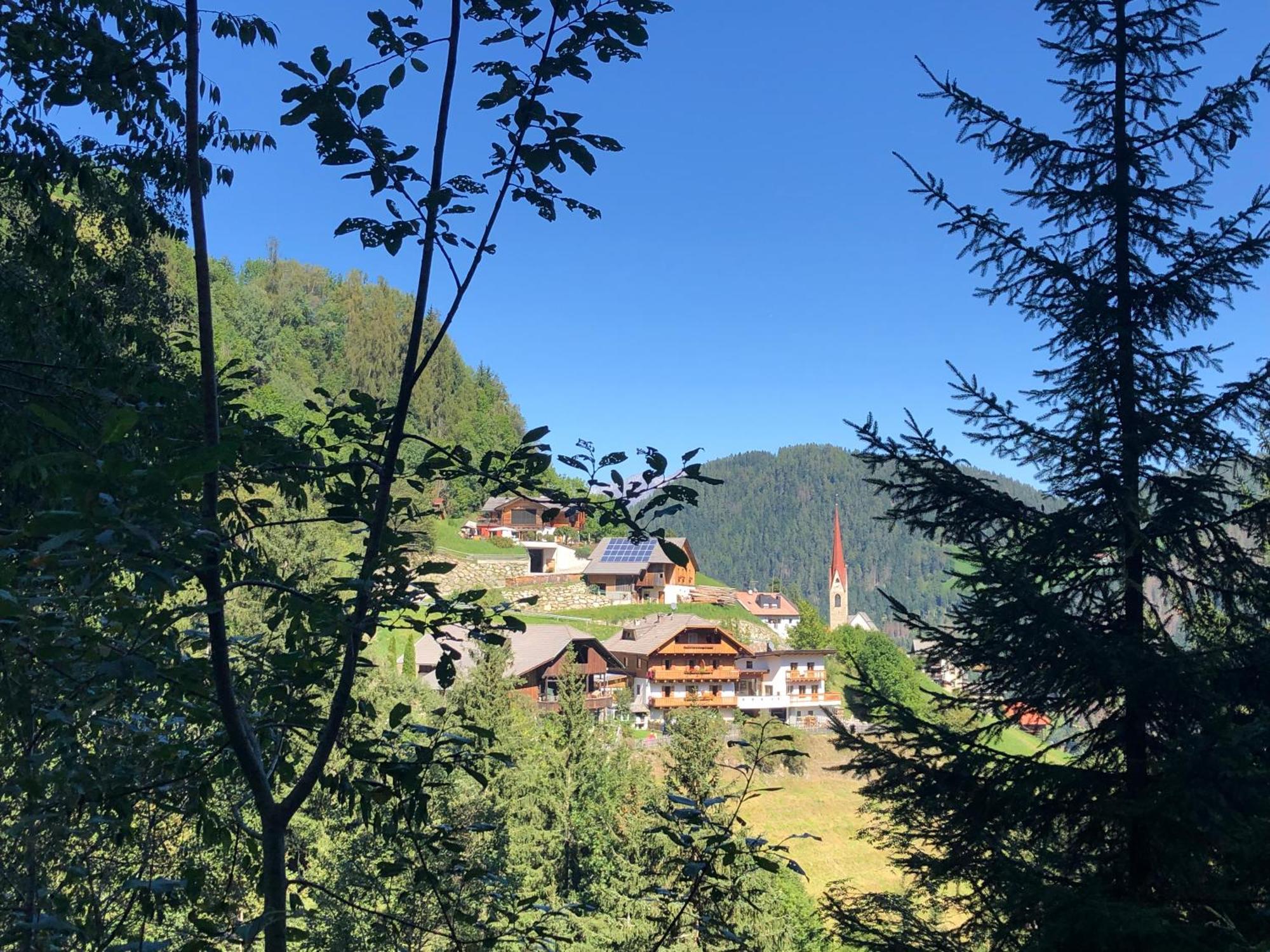 Thalerhof Apartment San Lorenzo di Sebato Bagian luar foto