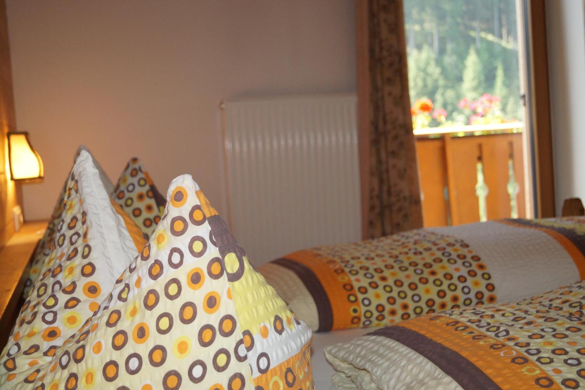 Thalerhof Apartment San Lorenzo di Sebato Bagian luar foto